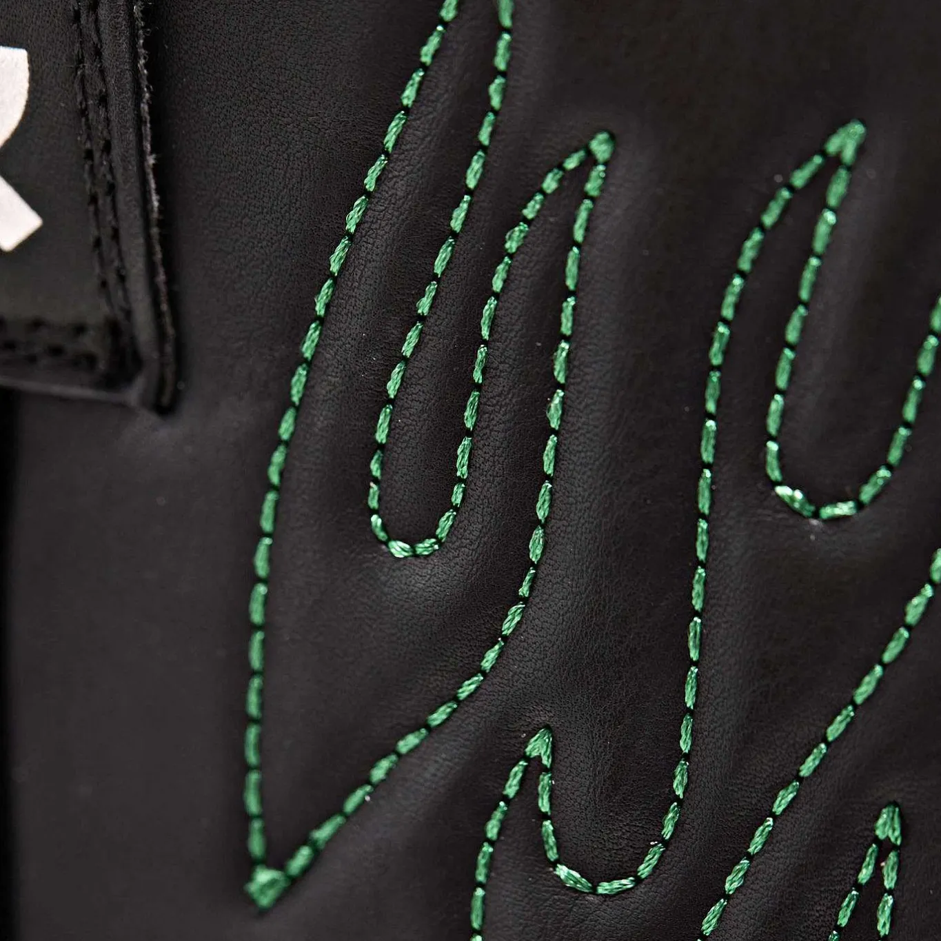 KOI footwear Broken Bronco Men'S Green Flame Cowboy Boots<Men'S Black Boots