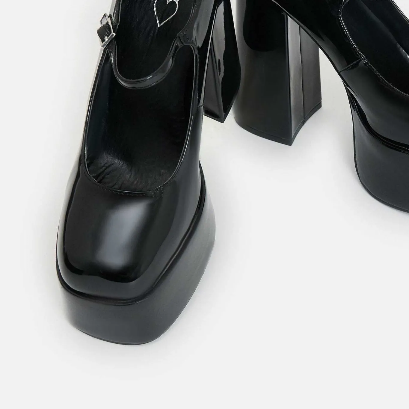 KOI footwear Darkbloom Black Patent Platform Heels<Women'S The Heeled Boot