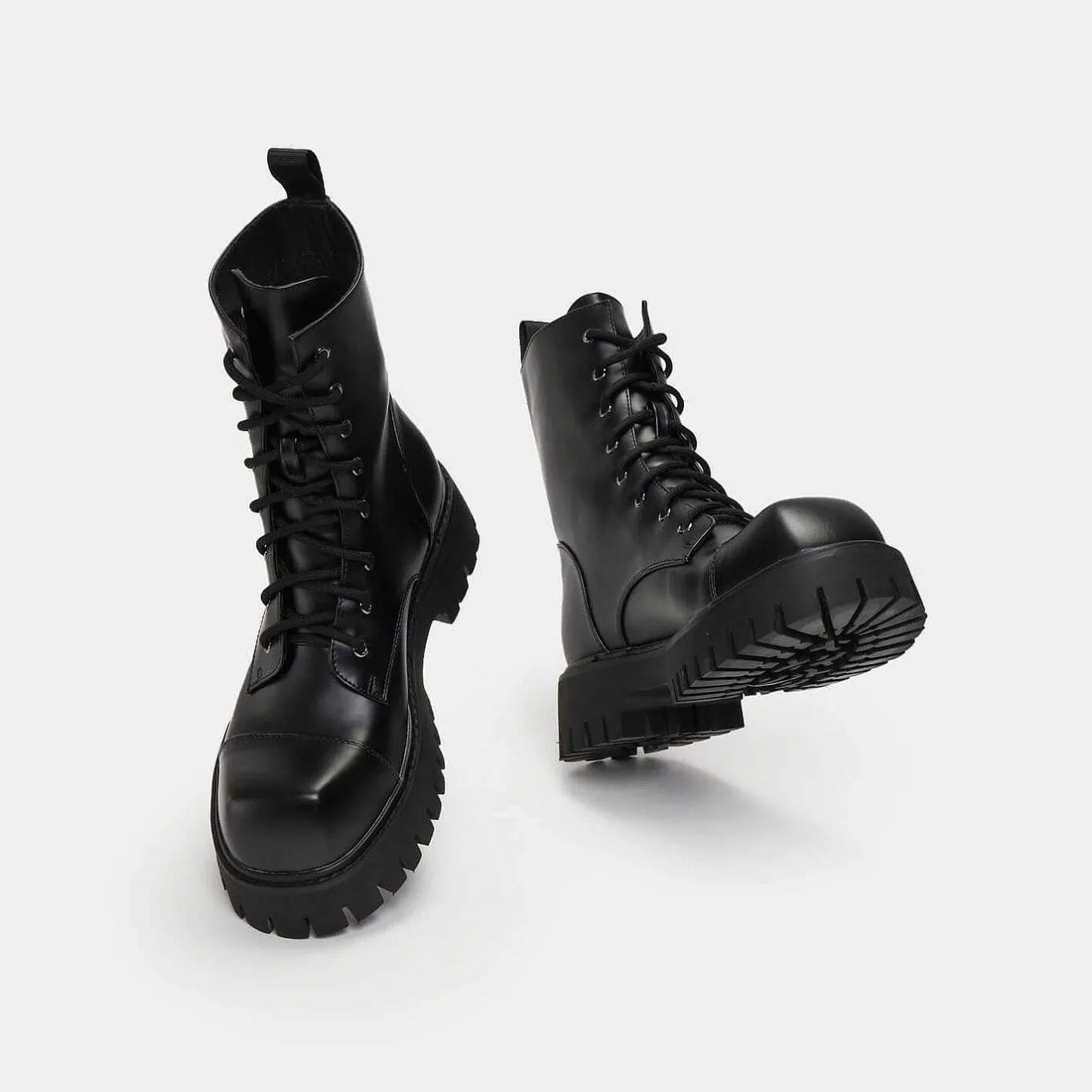 KOI footwear Gimli Men'S Black Square Toe Lace Up Boots<Men'S Black Boots