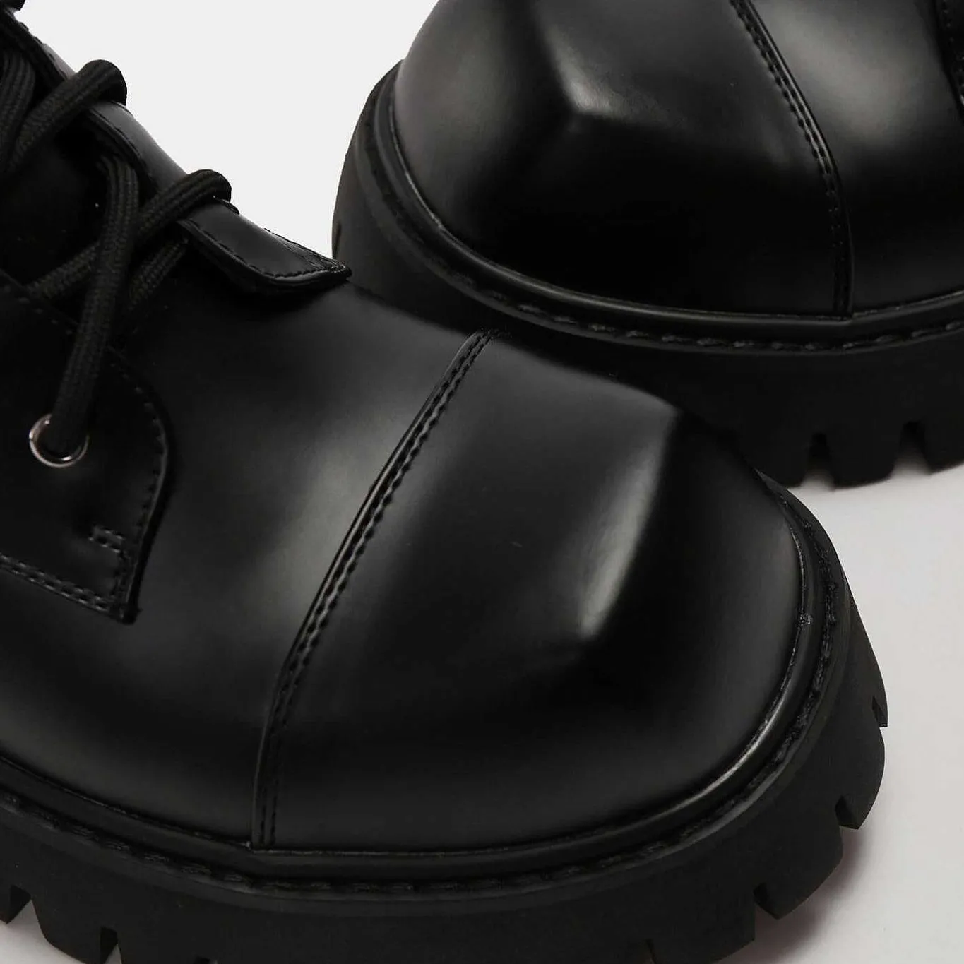 KOI footwear Gimli Men'S Black Square Toe Lace Up Boots<Men'S Black Boots