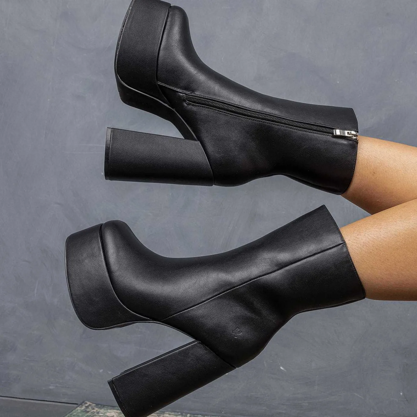 KOI footwear Lexus Black Platform Heeled Boots<Women'S Heeled Boots