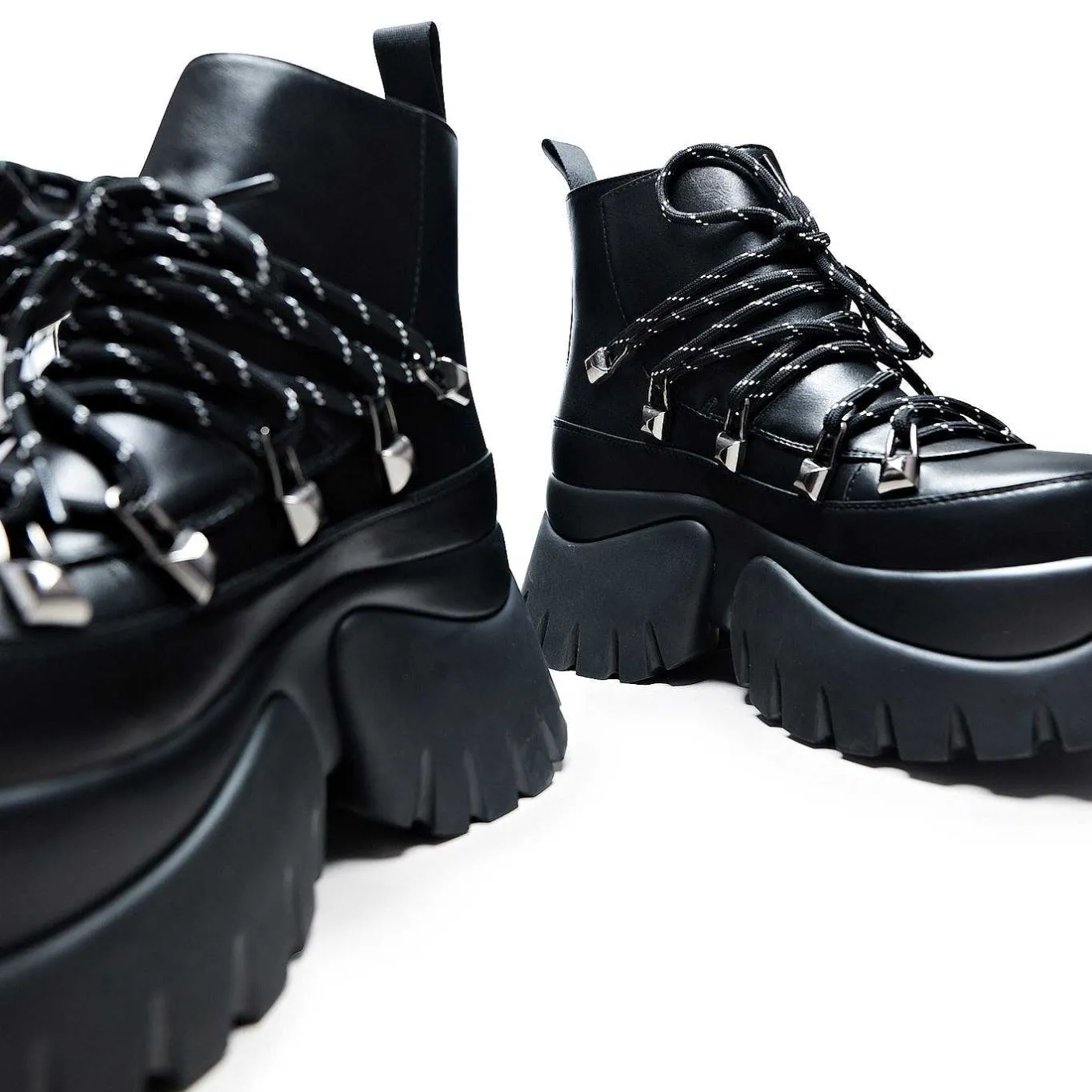 KOI footwear Sigmar Chunky Hiking Boots<Women'S Snow Boots