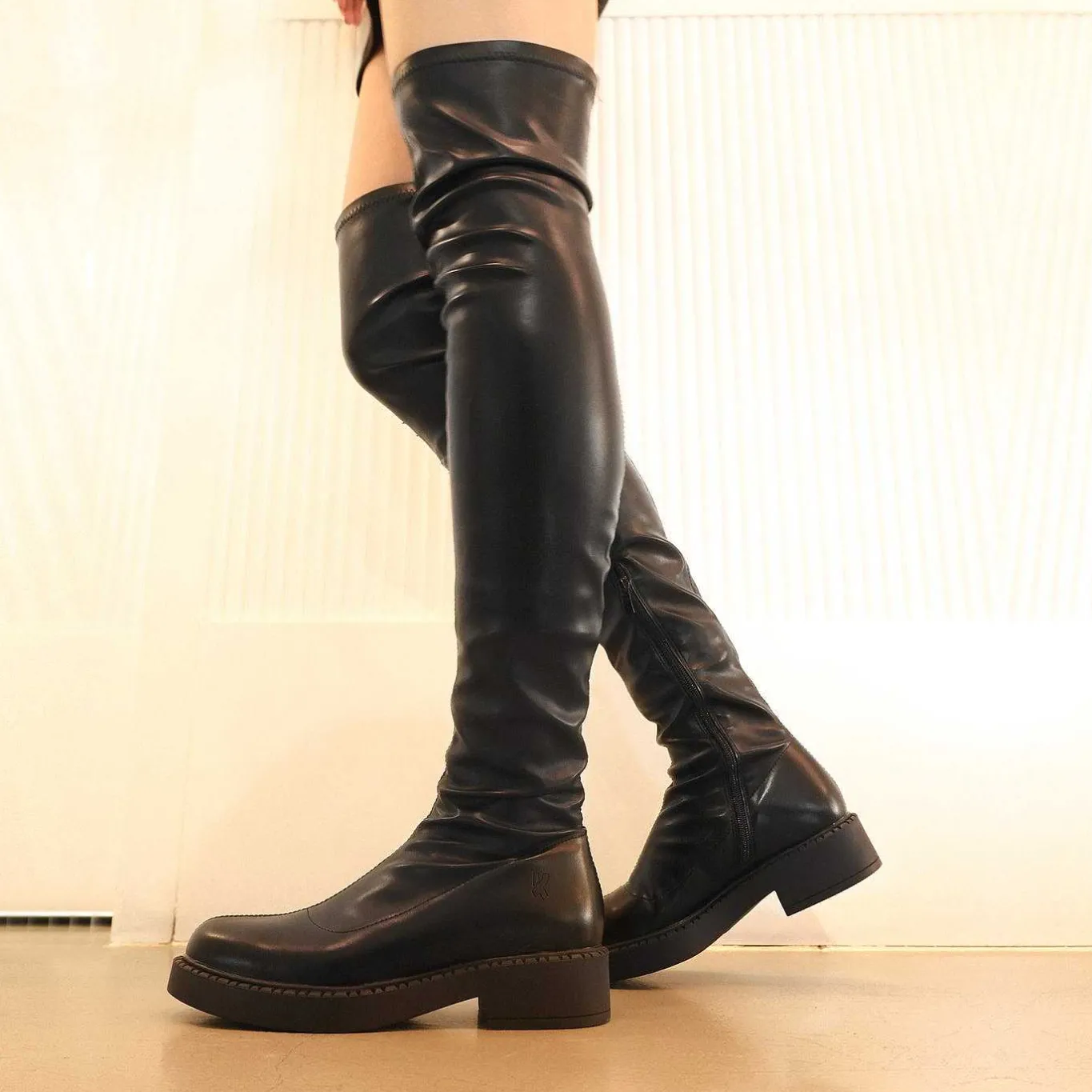 KOI footwear The Commander Plus Size Thigh High Boots<Women'S The Platform Boot